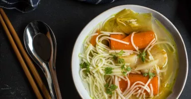 Resep Sup Mi yang Lezat dan Menyehatkan, Cara Bikinnya Mudah Banget
