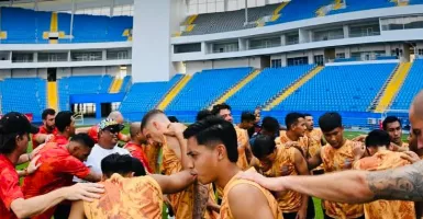 Jamu Persebaya Surabaya, Borneo FC Berburu Kado Ulang Tahun