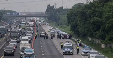 Kecelakaan di Tol Jakarta-Cikampek Renggut 12 Nyawa, Polri Evaluasi Penerapan Contraflow