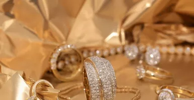 4 Ciri yang Perlu Kamu Perhatikan Saat Membeli Perhiasan Emas