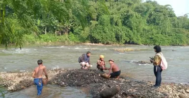 Air Sungai Ciliwung di Bogor Berbusa, DLH Ungkap Penyebabnya