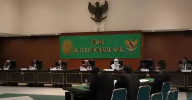 Seorang Hakim di Sumatera Utara Diberhentikan KY Karena Selingkuh