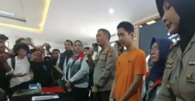 Armor Toreador Hajar Cut Intan Nabila Karena Ditegur saat Nonton Film Syur