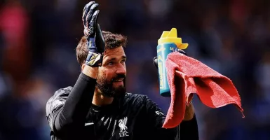 Arne Slot Prediksi Alisson Becker Bakal Sembuh Sebelum Ganti Tahun