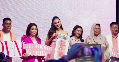 Gandeng D.V.N, Luna Maya Ingin Edukasi Masyarakat soal Pentingnya Nutrikosmetik