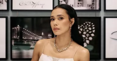 Bintangi Film HITBK, Adinia Wirasti Balik ke Zaman 90-an