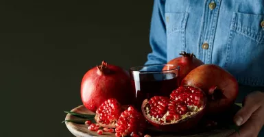 Mengenal Manfaat Delima, Si Buah Merah Kaya Antioksidan