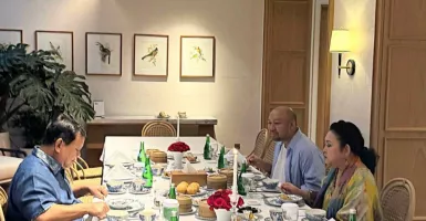 Presiden Prabowo Pamer Momen Buka Puasa Bareng Didit dan Titiek, Netizen: Cieee!