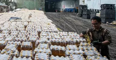 Polisi Sita 89.856 Kemasan MinyaKita Tak Sesuai Takaran di Karanganyar