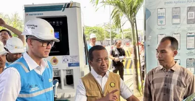Kunjungi SPKLU di Banten, Menteri ESDM Apresiasi Kesiapan PLN Sambut Mudik 2025