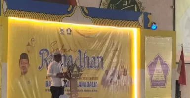 Beri Motivasi ke Santri, Bahlil Lahadalia: Kesuksesan Tidak Hanya Milik Anak Pejabat