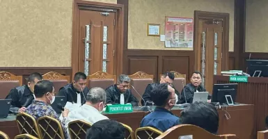 Dituntut 12 Tahun Penjara, Hakim Pemberi Vonis Bebas Ronald Tannur Minta Bebas