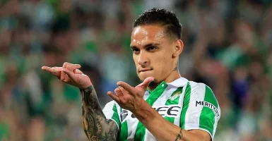 Cetak Gol Spektakuler ke Gawang Fiorentina, Antony Banjir Pujian