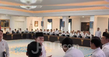 Prabowo Singgung Ijazah Palsu di Sidang Kabinet, Pengamat: Tidak Ada Urgensinya