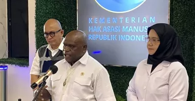 Menteri HAM Sebut Pendidikan di Barak Militer Oke, Asal Tanpa Cubit & Pukul