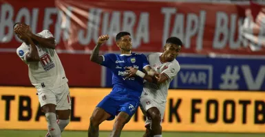 Dikenai Sanksi Tambahan, Ciro Alves Absen di 2 Laga Sisa Persib Bandung
