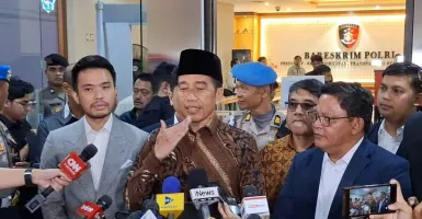 Dicecar 22 Pertanyaan, Jokowi: Soal Ijazah SD SMP SMA dan Universitas