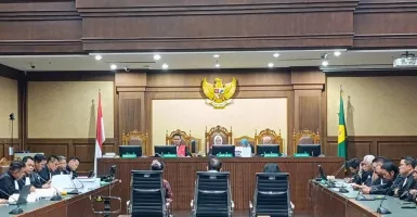 Demi Anak Bebas, Ibu Ronald Tannur Suap Hakim Rp4,67 M lalu Dituntut 4 Tahun Penjara