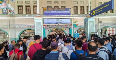 Liburan Makin Asyik! Ada Diskon Tiket Pesawat, Kereta Api, hingga Jalan Tol