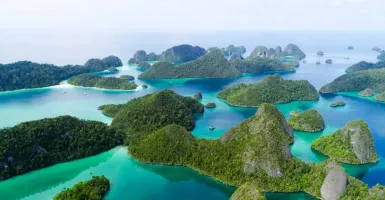 Polemik Tambang Nikel Tak Ganggu Liburan ke Raja Ampat, Ini Kata Menpar
