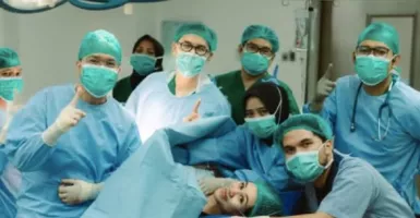 Thariq Halilintar dan Aaliyah Massaid Rahasiakan Wajah Anaknya