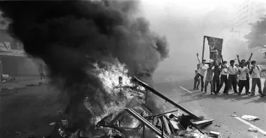Penulisan Ulang Sejarah Diminta Libatkan eks TGPF Seusai Fadli Zon Bicara Tragedi Mei 1998