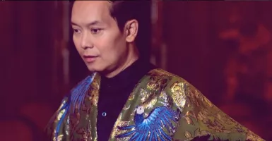 Desainer Hengki Kawilarang Meninggal, Rumah Dipenuhi Karangan Bunga