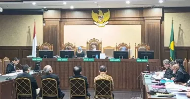 Jaksa Sebut Mantan Mendag Enggartiasto Lukita Terbitkan 7 Izin Impor Gula Bermasalah