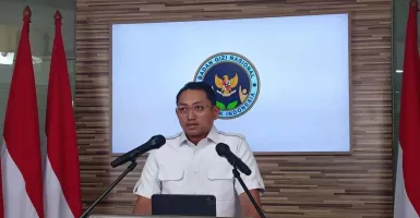 Siswa Diberi MBG Isinya Bahan Makanan Mentah, Bakal Dibahas BGN di Rapat