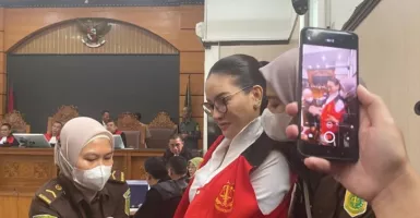 Nikita Mirzani Peras Reza Gladys Rp 4 Miliar untuk Angsur Rumah