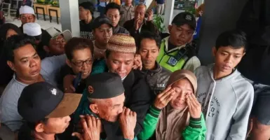 KMP Tunu Tenggelam di Selat Bali, 31 Selamat dan 4 Tewas, Evakuasi Terkendala Ombak