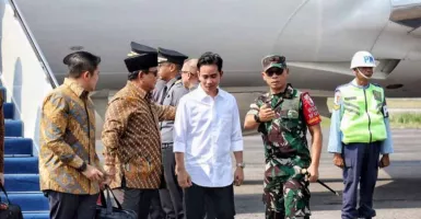 Deddy Sitorus yakin Gibran Bisa Urus Papua, Asal Tidak Sering Pulang