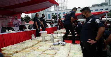Polisi Bongkar Jaringan Narkoba Timur Tengah, Sabu 3,6 Ton Disita