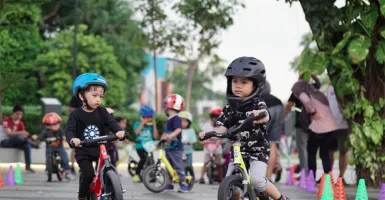 Komunitas Ini Ajak Anak Main & Belajar Naik Push Bike, Asyiknya!