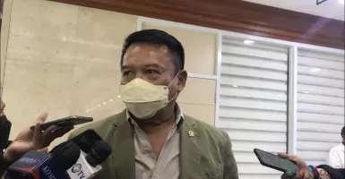 TB Hasanuddin Tepis Dugaan Politis Pangkostrad