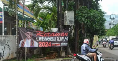 Spanduk Anies Baswedan Terbentang di Jakarta, Kang Emil di Bogor