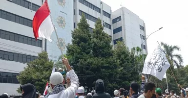 Ketua PA 212 Pastikan Orasi Massa, 6 Penista Agama Diburu