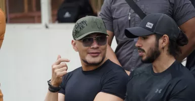 Deddy Corbuzier Jadi Penonton Saat Tim Bolanya Lawan Selebriti FC