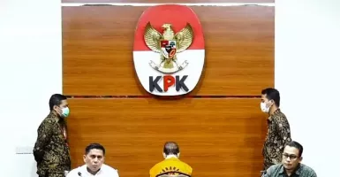 Aksi KPK Tak Ada Ampun, Tahan Eks Gubernur Riau Annas Maamun