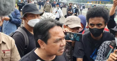 Ade Armando Kena Amukan Massa Demo 11 April, Polisi Turun Tangan
