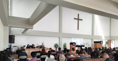 Ibadah Jumat Agung di Gereja HKBP Cimahi Penuh Pengamanan