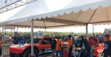 Mobil Rifat Sungkar Vs Moge Polda Metro Jaya, Siapa Yang Menang?