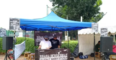 Smartest Bomb Kolektif, Berjuang Bersama Buruh Lewat Musik