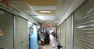 Sejak Pandemi, Penjual di Glodok Tutup Kios & Pilih Jualan Online