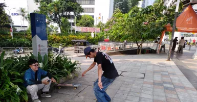 Pemain Skateboard Semringah Tak Diusir Saat Main di CFD Sudirman