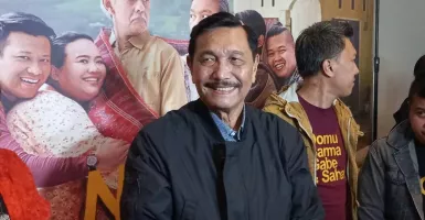 Luhut dan Bobby Nasution Nonton Ngeri-Ngeri Sedap, Sarat Politik?