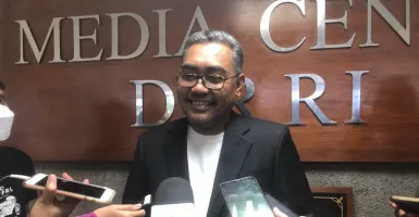 Gus Jazil Bela Cak Imin, Yenny Wahid Tersudut