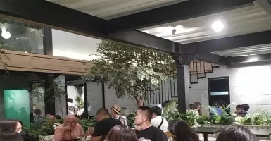 Yuk Mampir ke Libero, Kafe di Jakbar dengan Suasana Bali