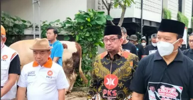 PKS Kurban 103 Ekor Sapi ke Seluruh Indonesia, 2 Ekor dari Anies