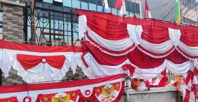 Penjual Bendera Merah Putih Raup Keuntungan Rp 800 Ribu per Hari